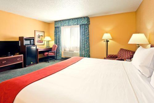 Holiday Inn Express Hotel Fort Campbell-Oak Grove By Ihg Pokój zdjęcie