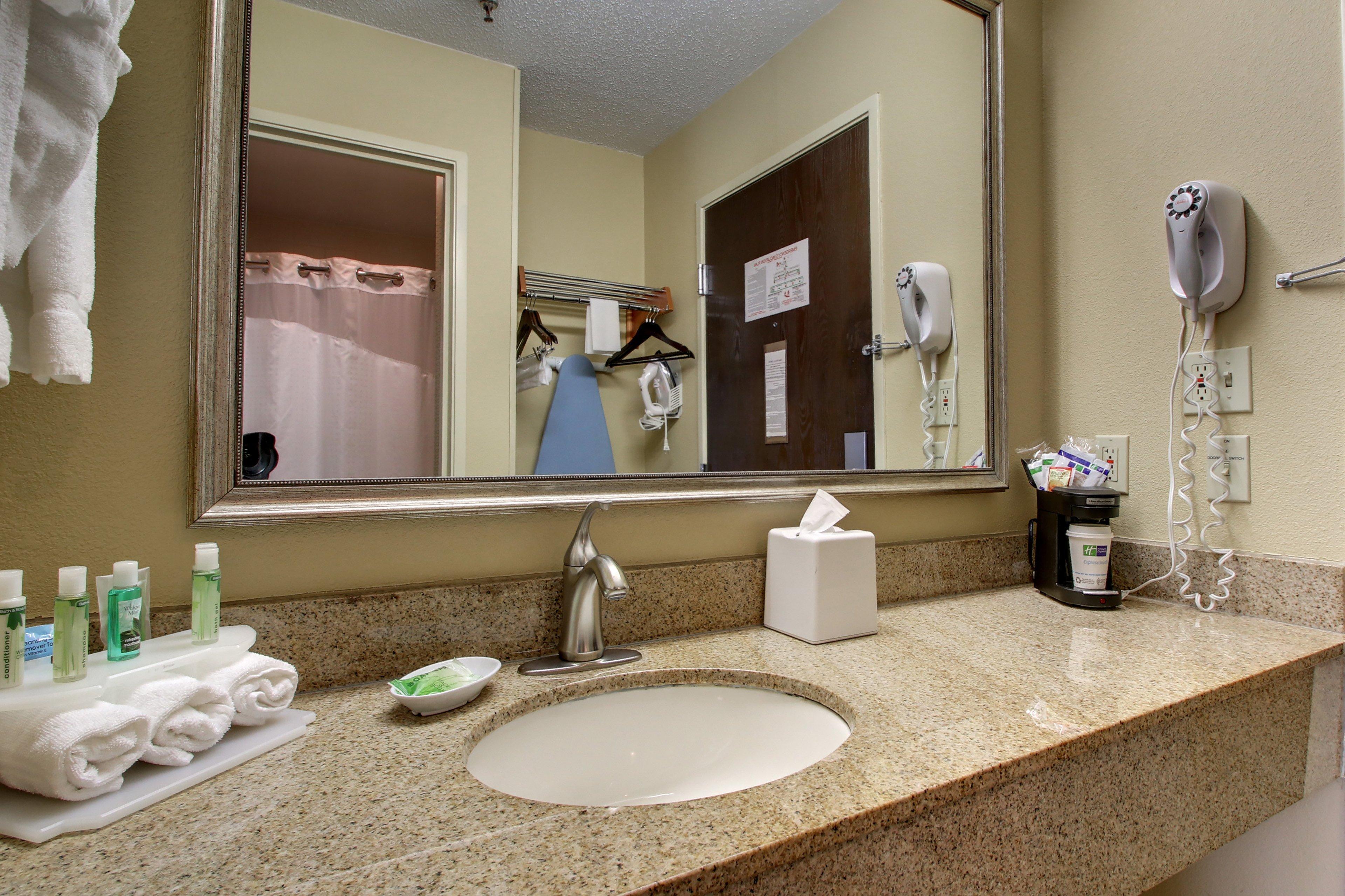Holiday Inn Express Hotel Fort Campbell-Oak Grove By Ihg Zewnętrze zdjęcie