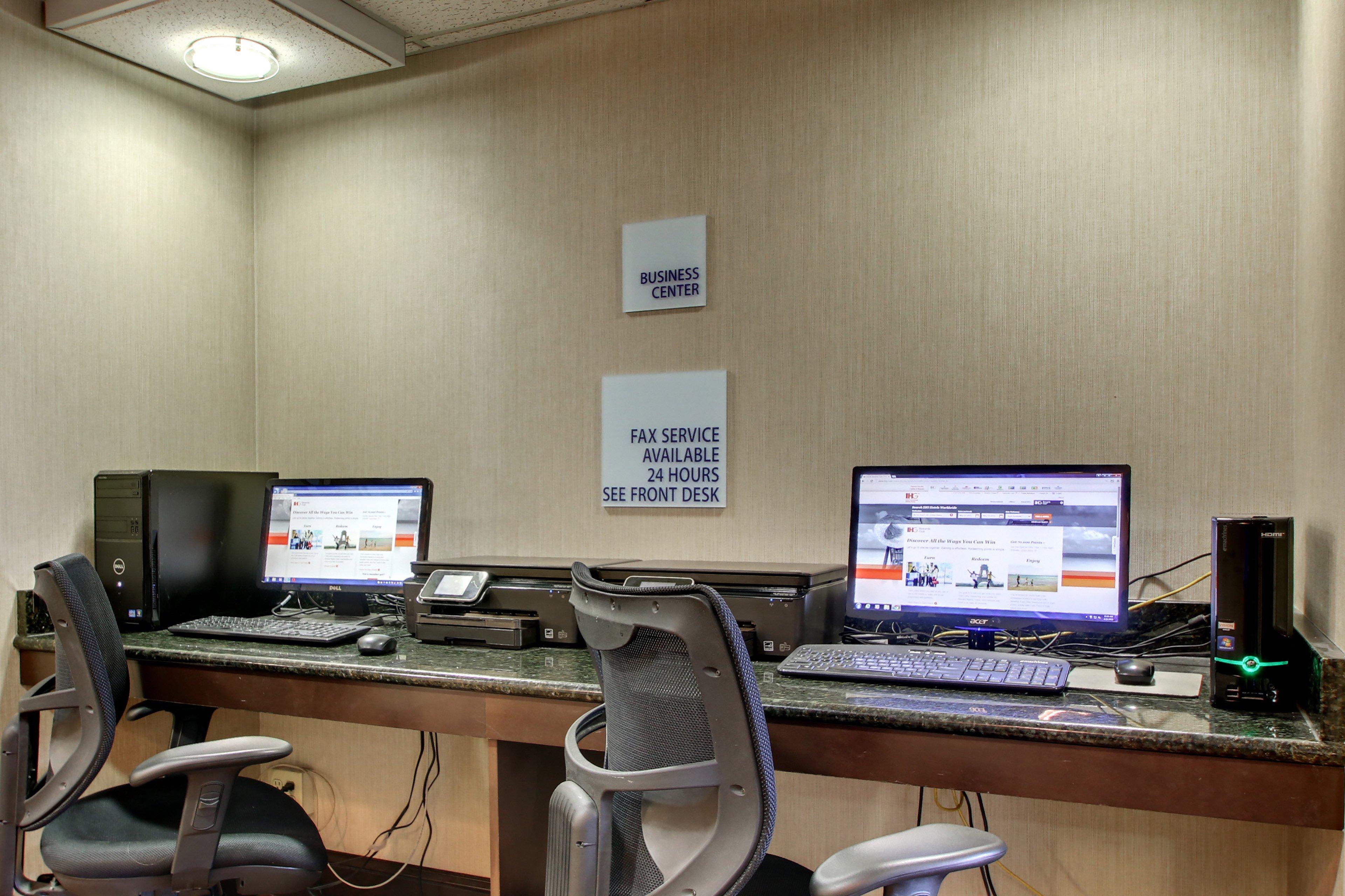 Holiday Inn Express Hotel Fort Campbell-Oak Grove By Ihg Zewnętrze zdjęcie
