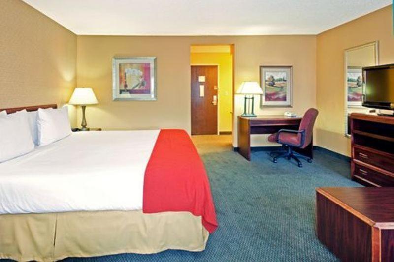 Holiday Inn Express Hotel Fort Campbell-Oak Grove By Ihg Pokój zdjęcie